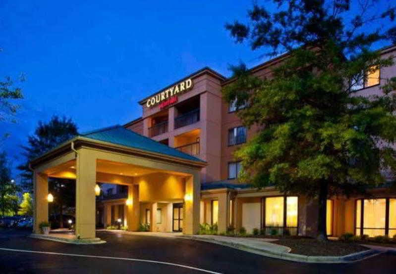 Spark By Hilton Colonnade Hotel 3*